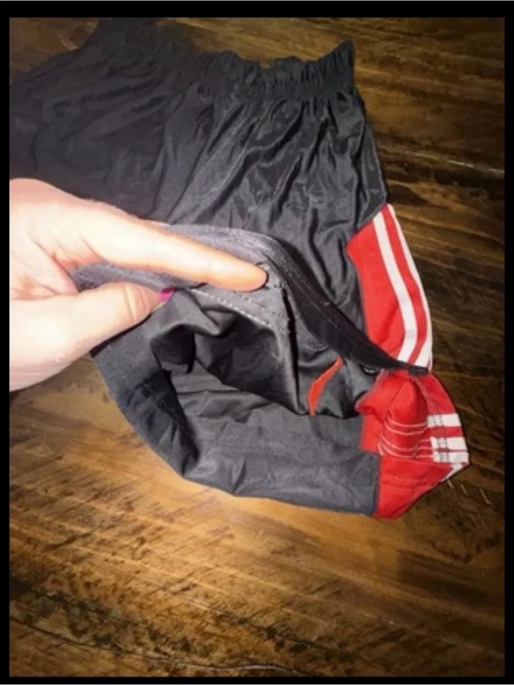 Retro Vintage Air Jordan Silky Basketball Shorts Men’s Medium Black Red Y2K